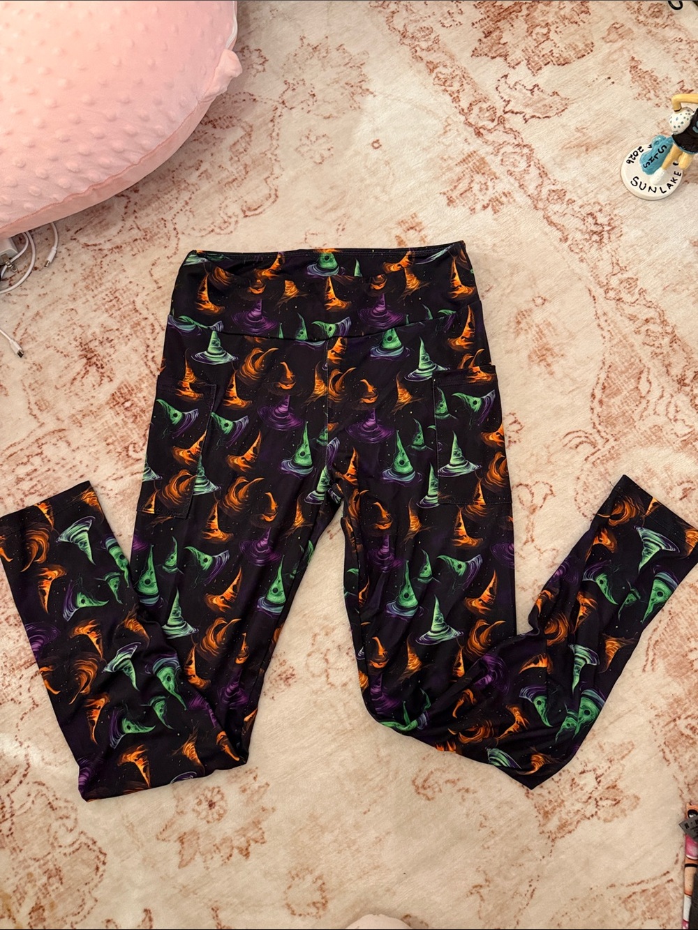 Women's Black Witch Hat Print Leggings - Halloween Pattern